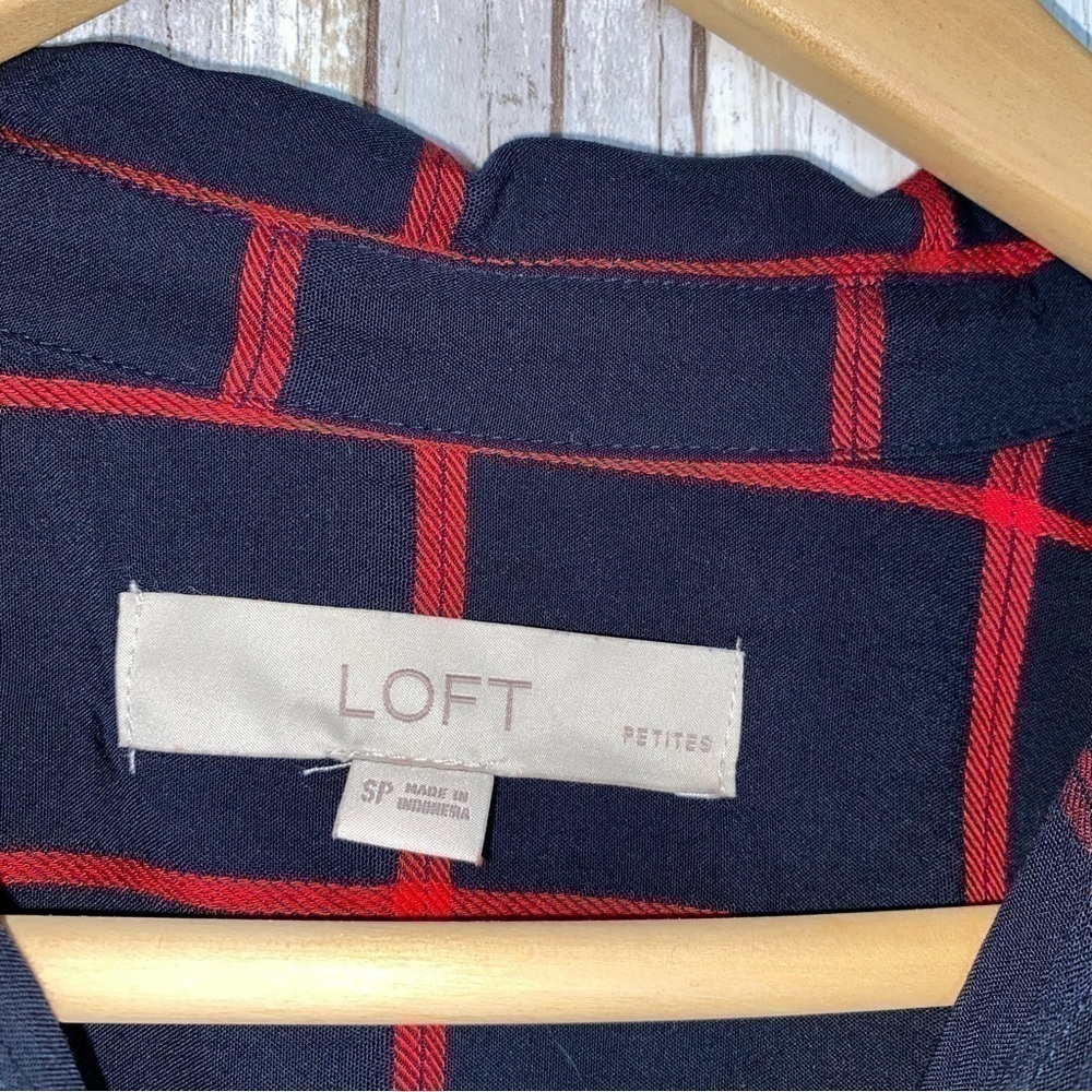 LOFT Navy Red Windowpane Plaid Button Down Blouse Petite Small - Picture 4 of 4